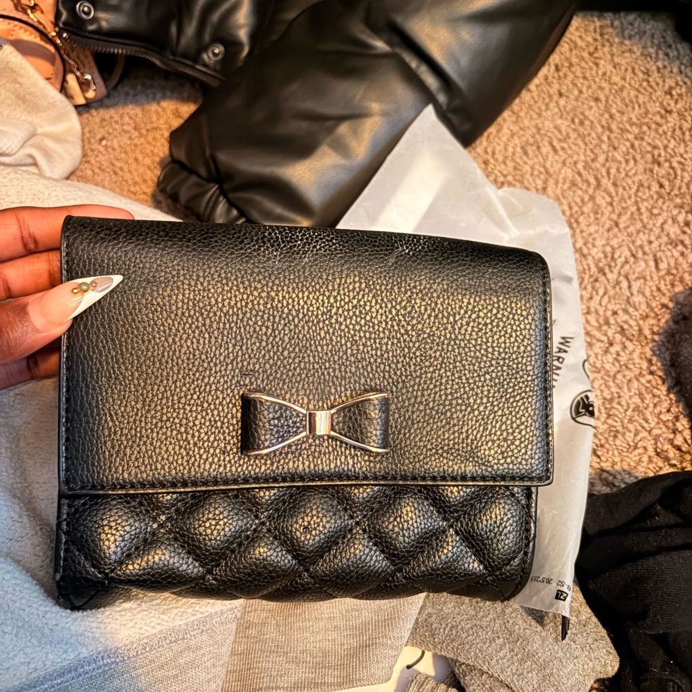 Forever 21 Black Crossbody Bag with Quilted Design